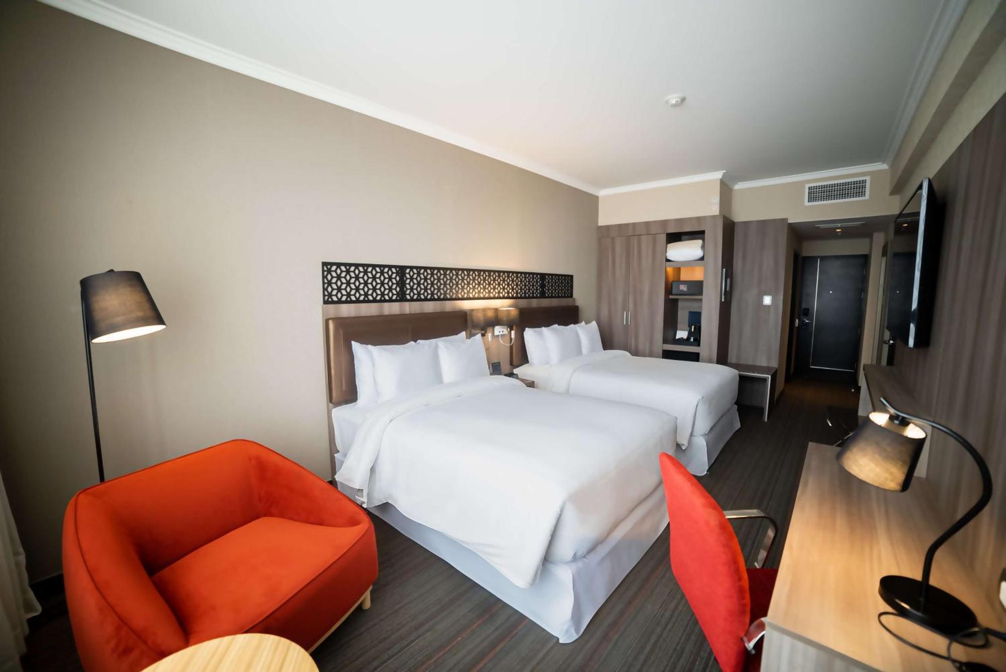 ホテル Doubletree By Hilton Trujillo Encalada エクステリア 写真