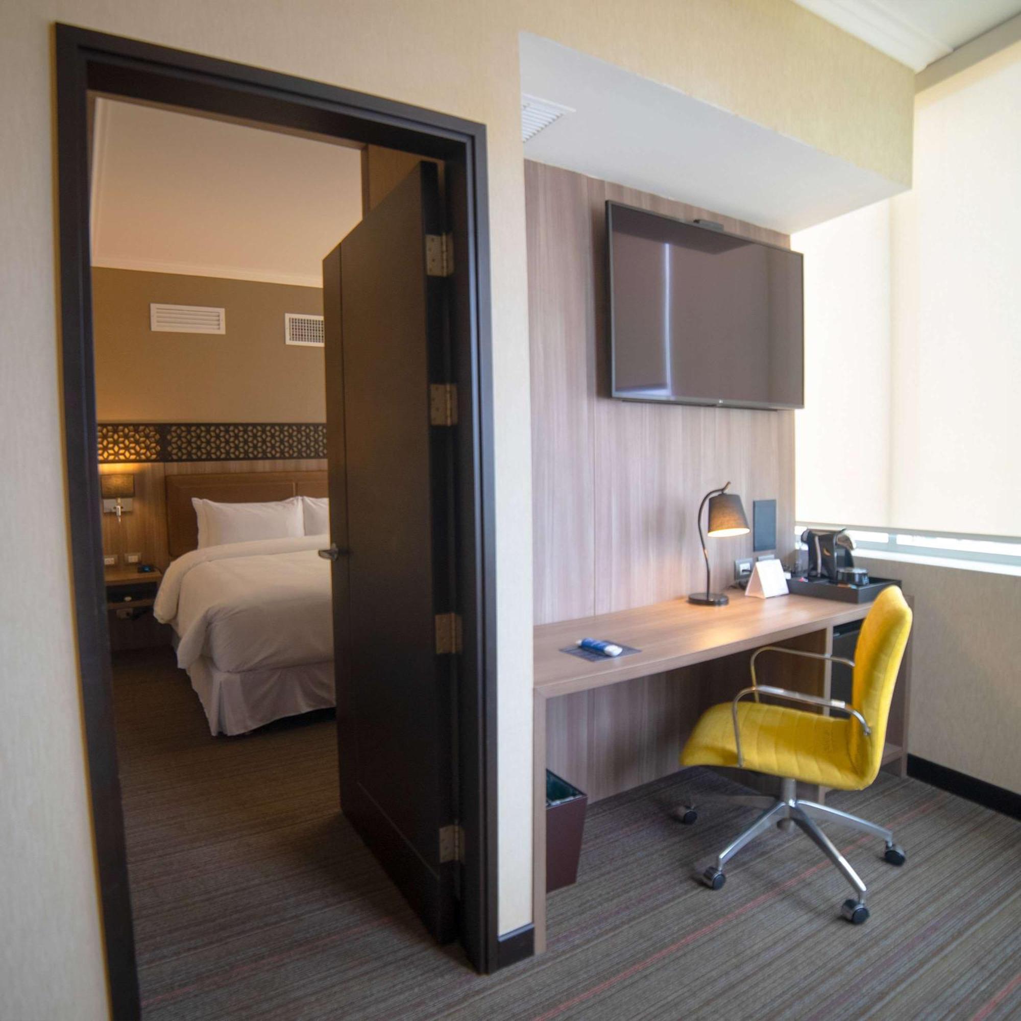 ホテル Doubletree By Hilton Trujillo Encalada エクステリア 写真