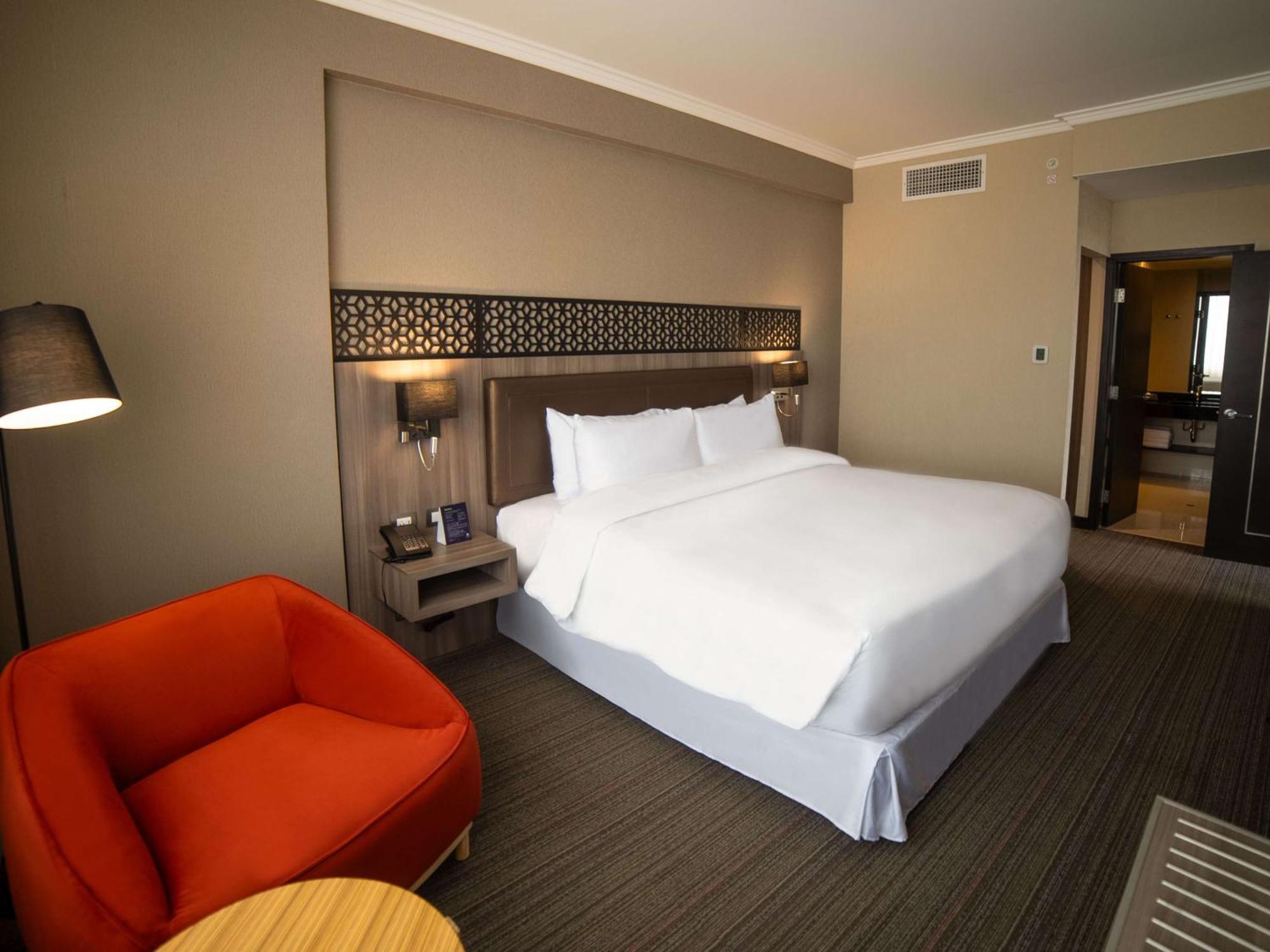 ホテル Doubletree By Hilton Trujillo Encalada エクステリア 写真